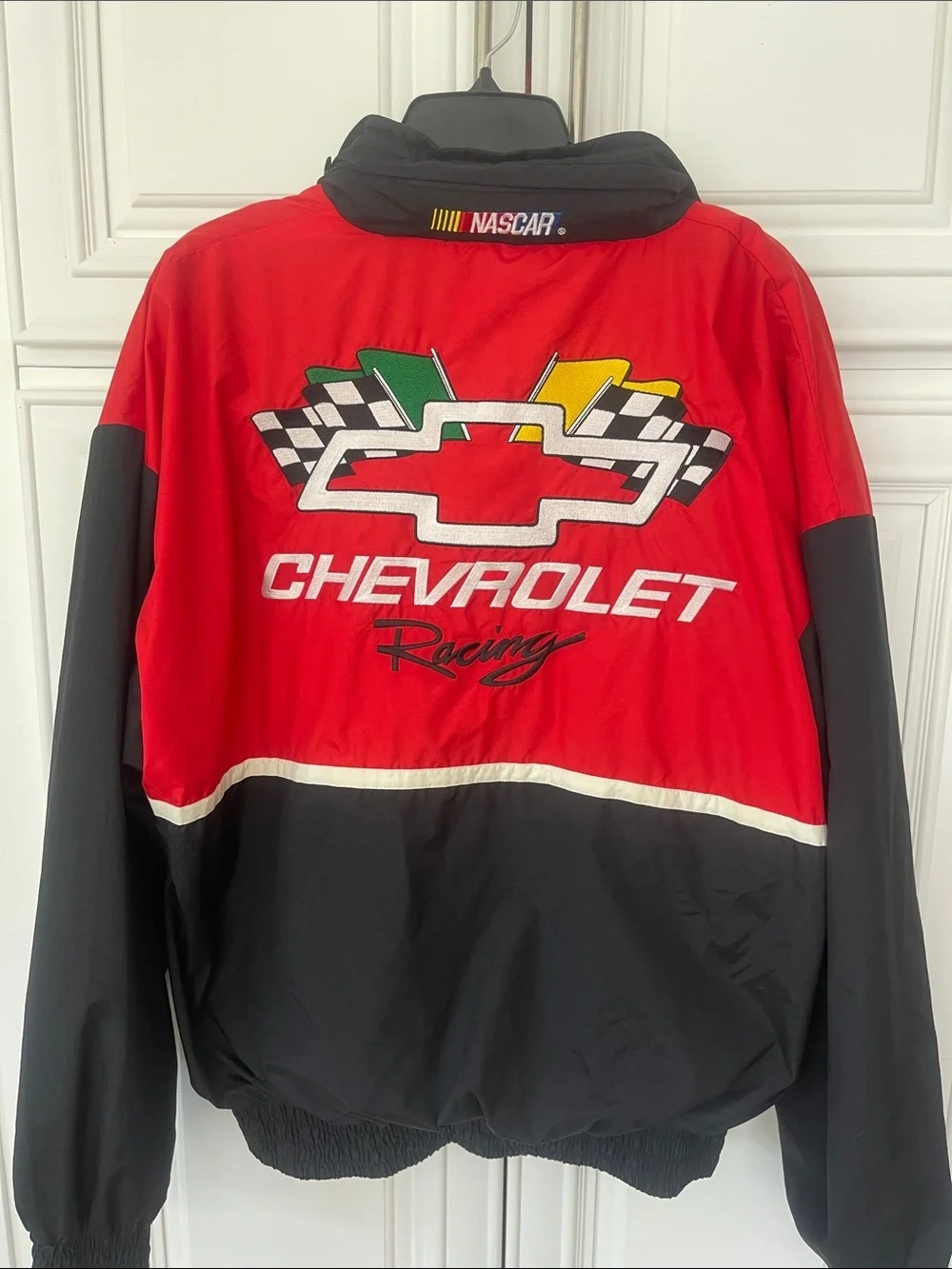 Vintage NASCAR Chevrolet logo racing Jacket size Large Y2K bomber red black
